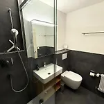 Sandrina 101 דירה